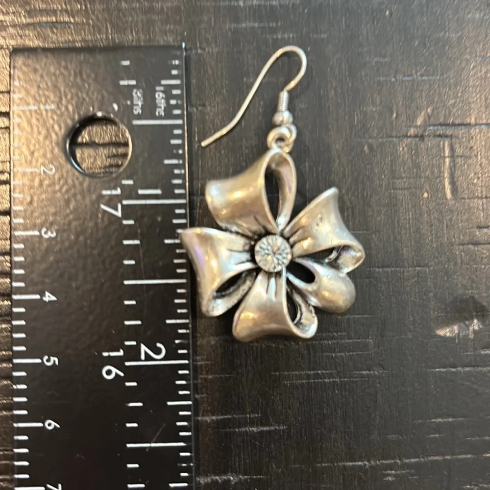 Bow Silvertone Rhinestone Dangle Hook Earrings​